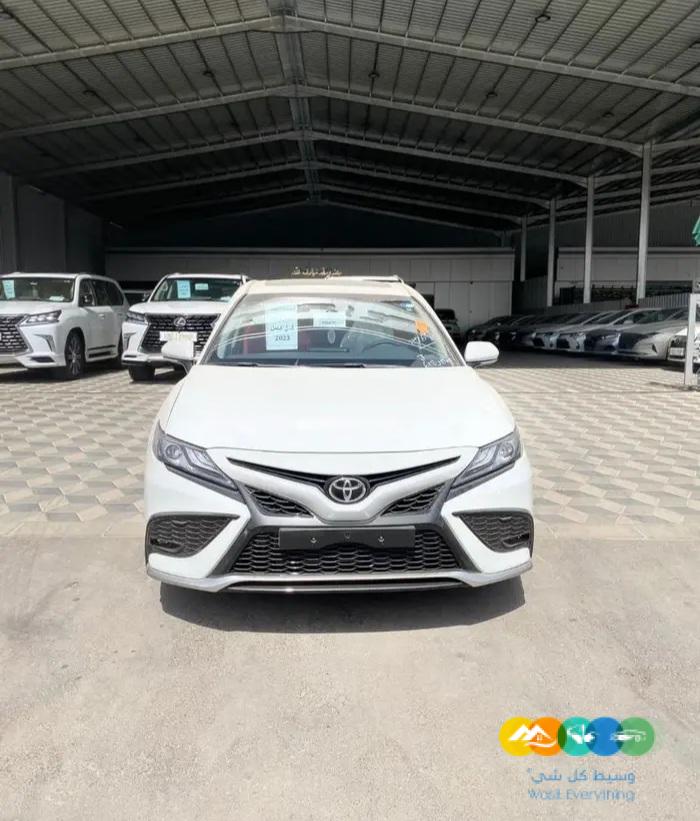 تويوتا كامري SE 6 سلندر 2023