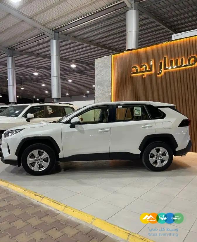 راف فور موديل 2021 (( مباعة ))