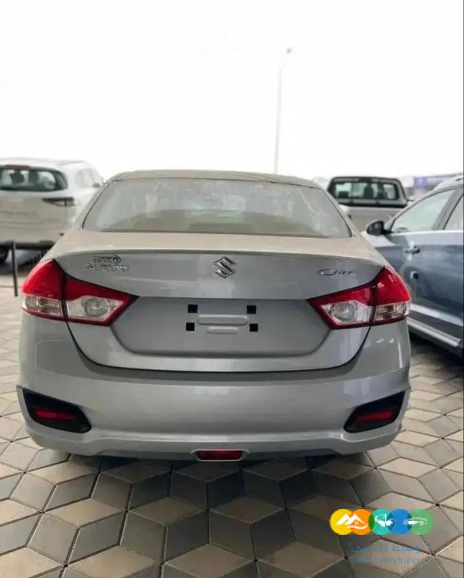 سوزوكى سياز متوفر استاندر وفل كامل