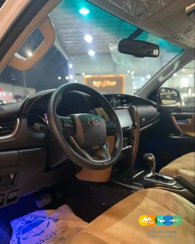 فورتشنر 2023 ديزل بدون رادار (( تم البيع))