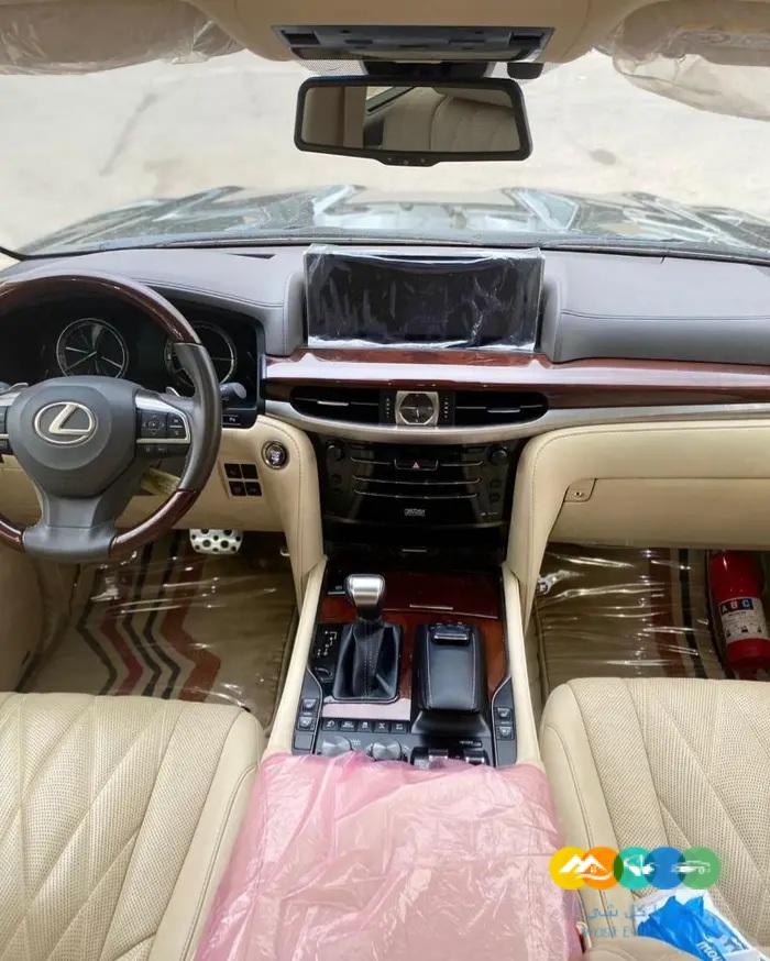 لكزس 2021 بلاك ديشن بريمي اول مالك ( تم البيع)