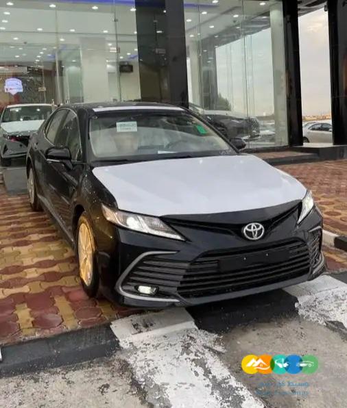 تويوتا كامري جي الي اي 2023 اسود