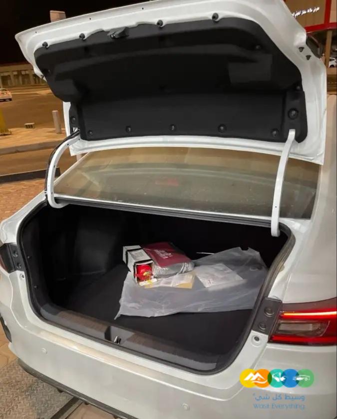 تويوتا يارس واي اكس 2023