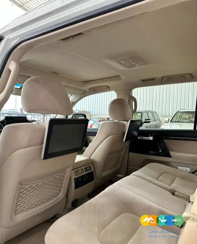 لاندكروزر – 2021 – GXR فل كامل ((تم البيع ))