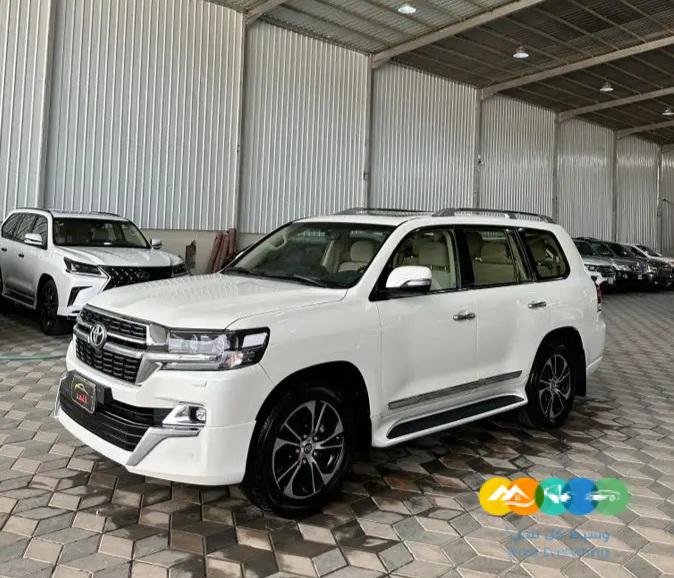 لاندكروزر – 2021 – GXR فل كامل ((تم البيع ))