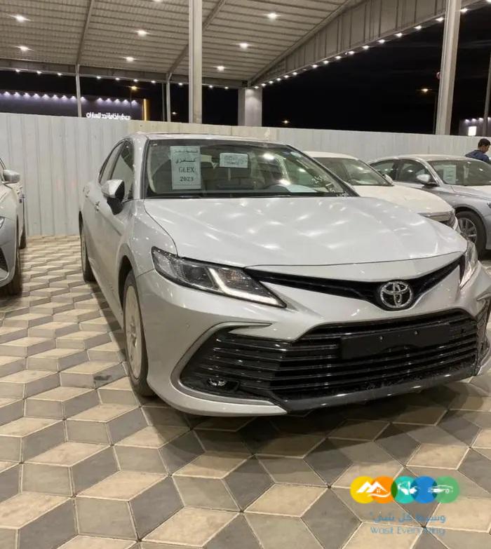 تويوتا كامري GLEX بنزين 2023