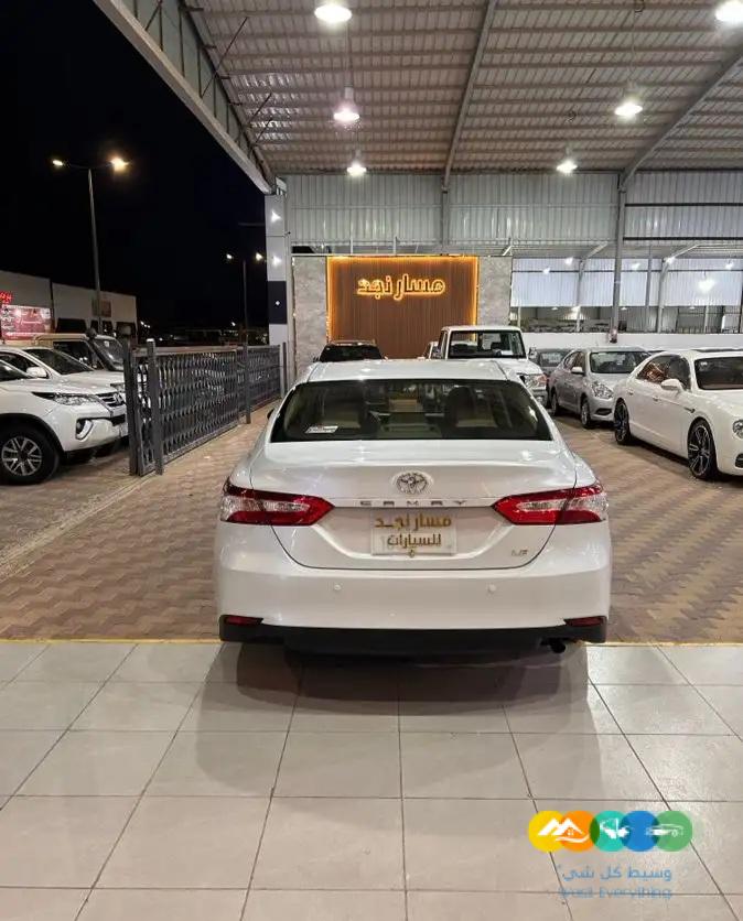 كامري LE موديل 2018 ((( مباعة )))