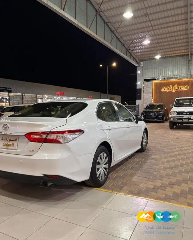 كامري LE موديل 2018 ((( مباعة )))
