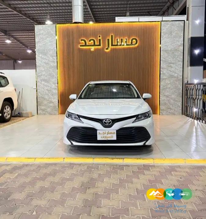 كامري LE موديل 2018 ((( مباعة )))