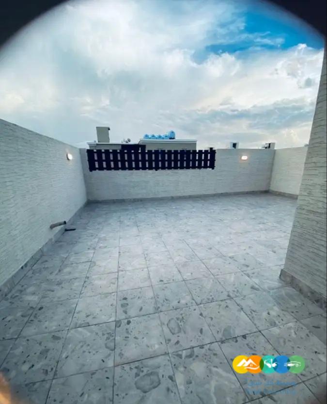 فيلا بالمشارف مساحة 350 م