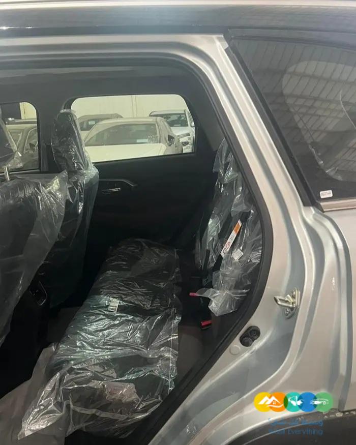 تويوتا اوربان كروز GLX الشكل الجديد 2023