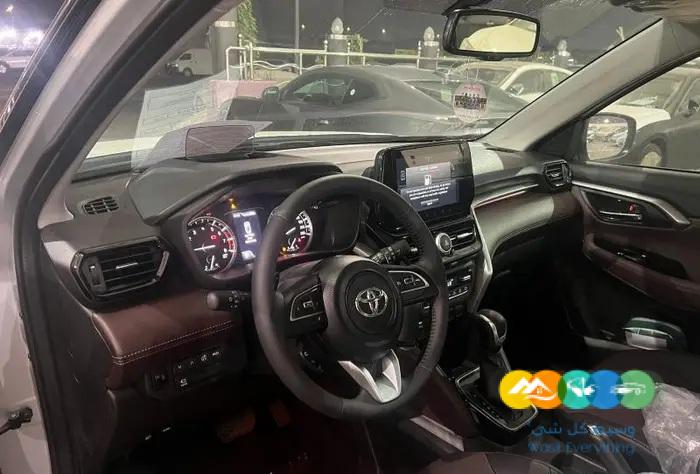 تويوتا اوربان كروز GLX الشكل الجديد 2023