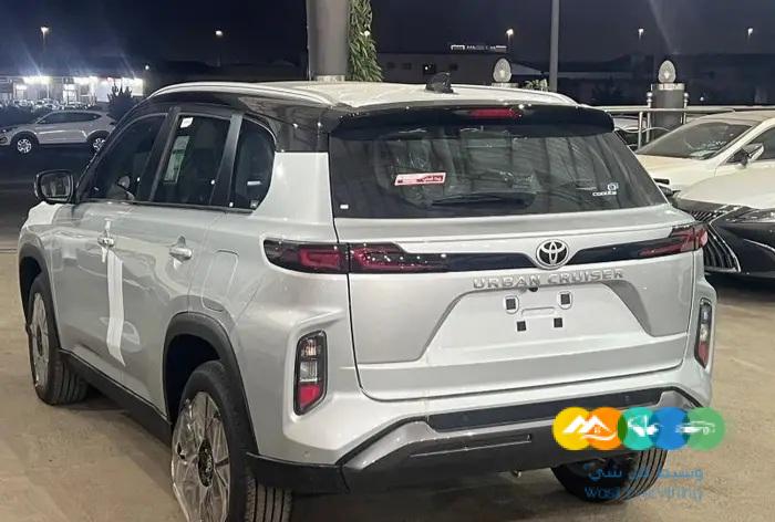 تويوتا اوربان كروز GLX الشكل الجديد 2023