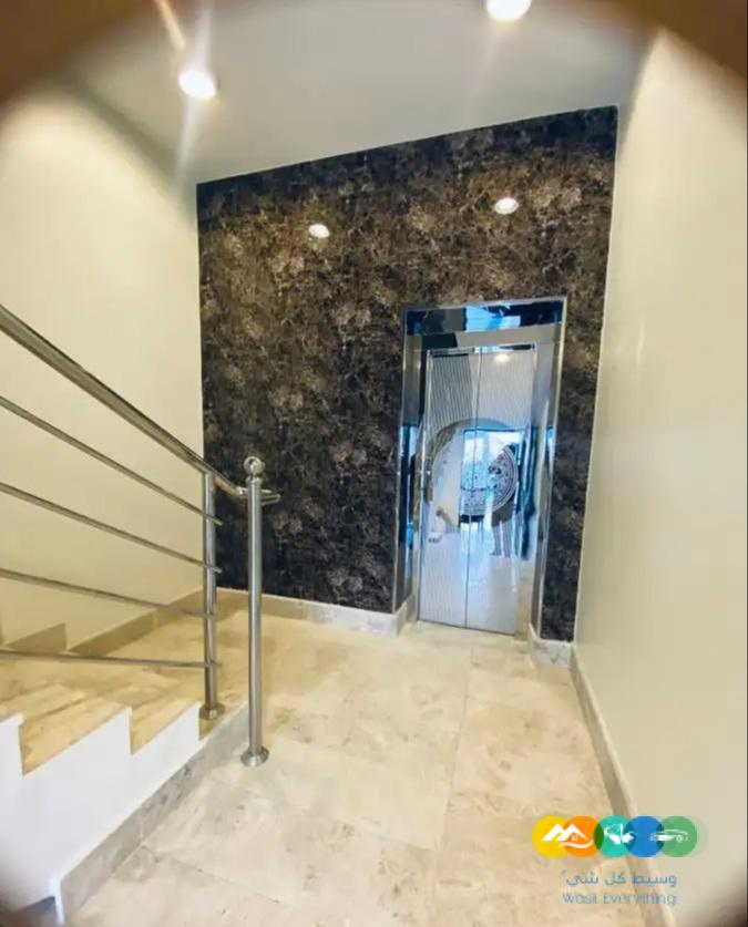 للبيع روفات ارضيه وعلويه المحالة