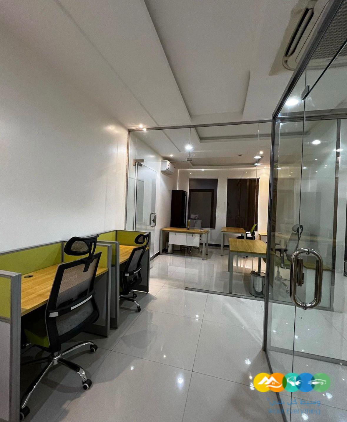 مكاتب مؤثثة للإيجار