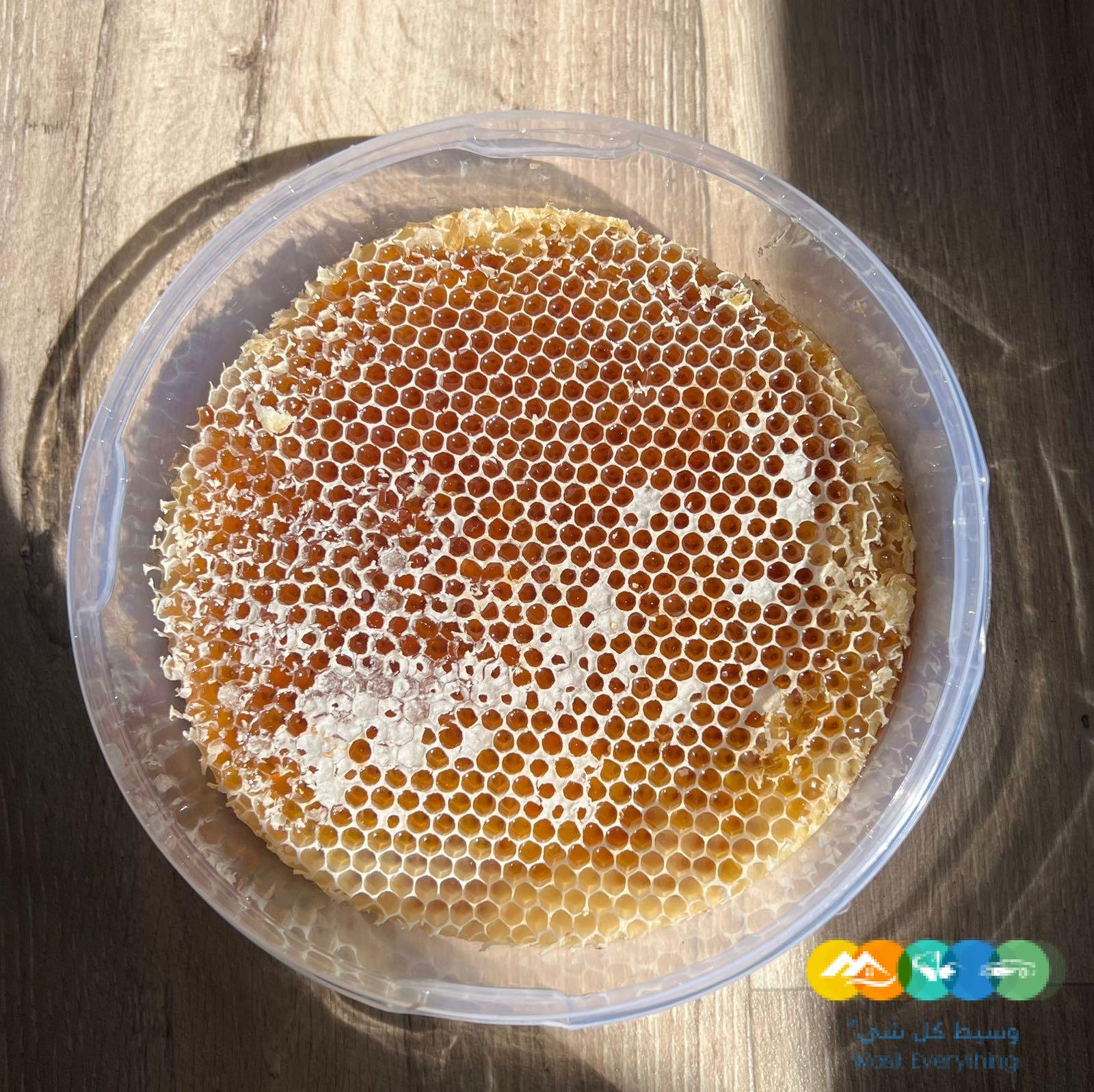 عسل بلدي طبيعي من انتاج مدينه الطايف