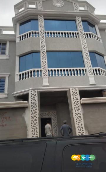 جي آر سي جده ، ديكورات اسمنتية خارجية