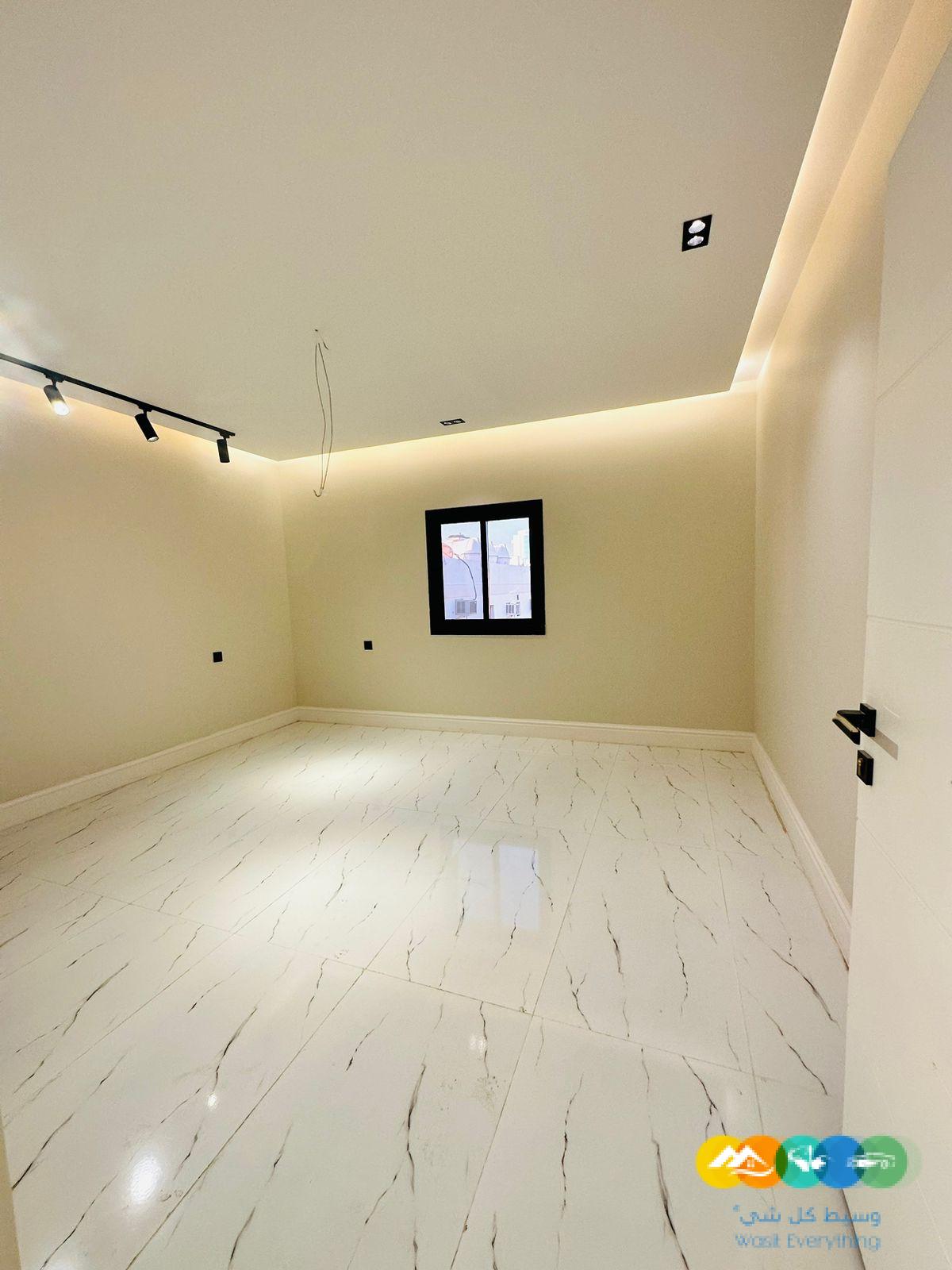 شقة 5 غرف جديدة جاهزة للسكن من المالك مباشرة