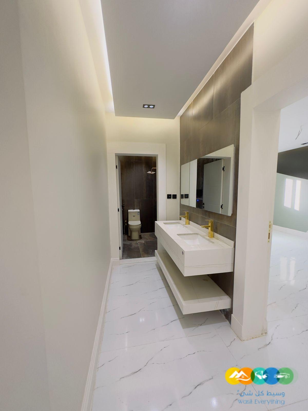 شقة 5 غرف جديدة جاهزة للسكن من المالك مباشرة