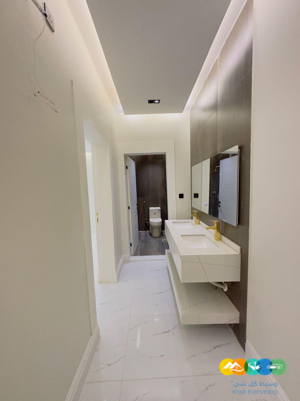 ملحق روف 5 غرف مع السطوح جديد جاهز للسكن