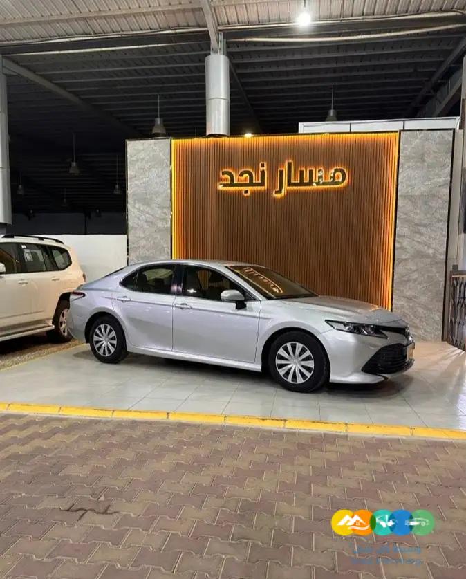 كامري 2019 ستاندر عبداللطيف جميل (( مباعة))