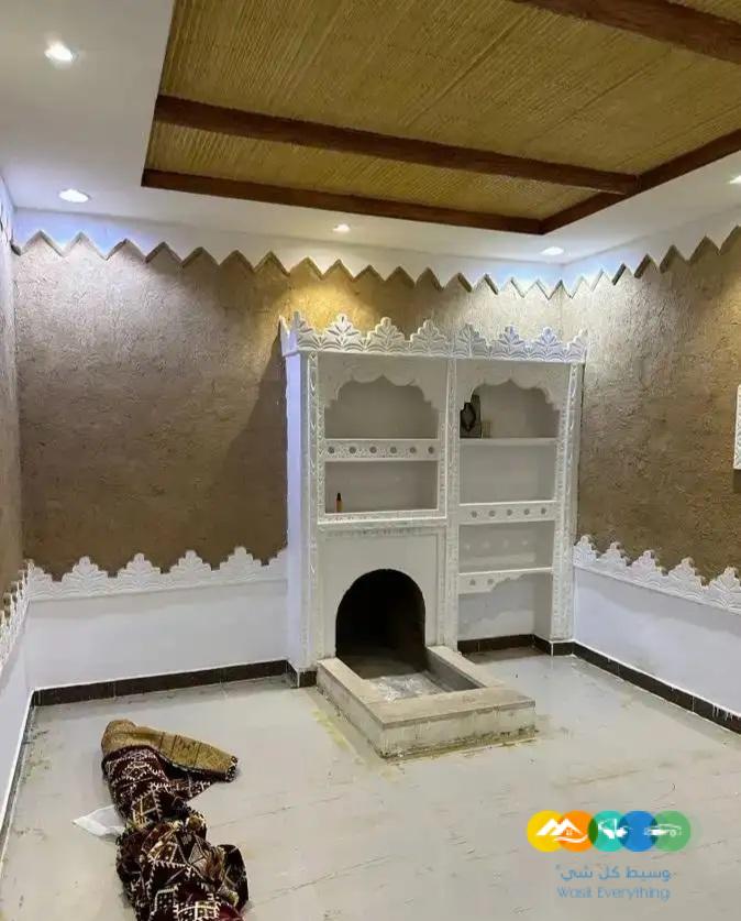 للايجار دور ارضي بالرياض حي طويق / منتهي