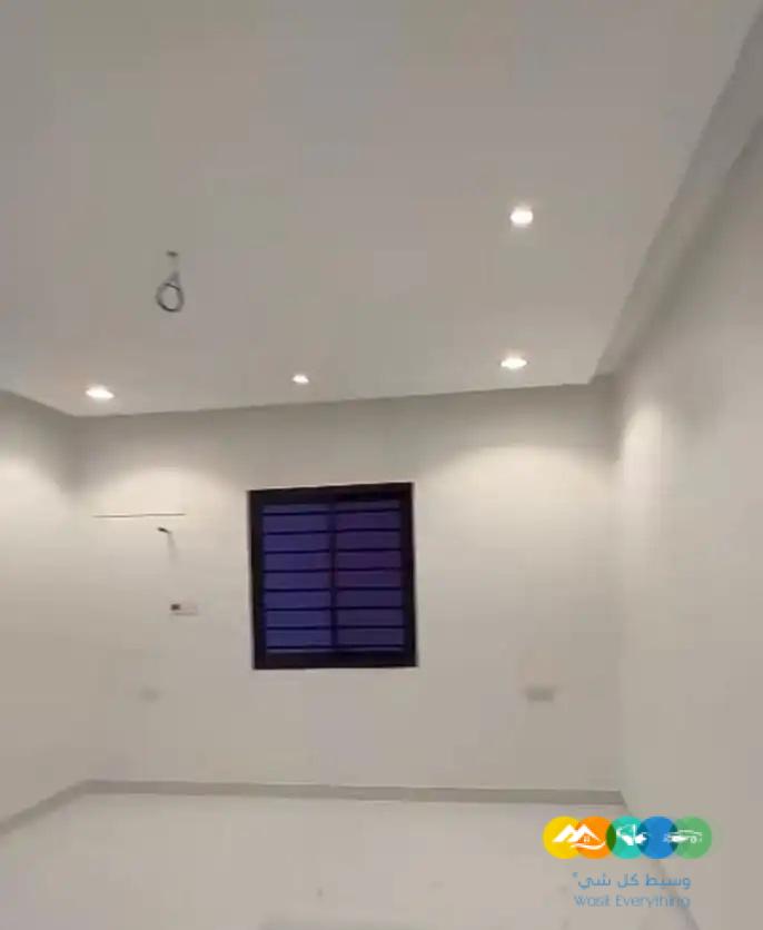 عرض مغري للبيع شقه دور ثاني بموقع مميز ومطل