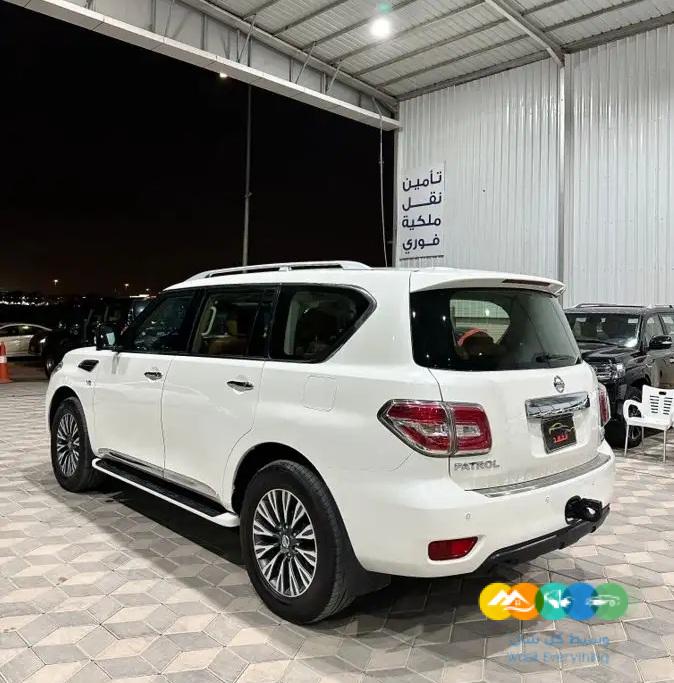 باترول 2017 بلاتنيوم 400 فل كامل (تم البيع)