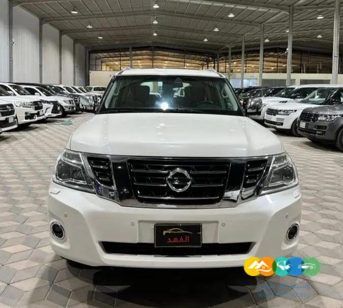 باترول 2017 بلاتنيوم 400 فل كامل (تم البيع)