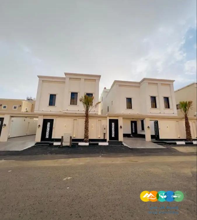 فلل للبيع شمال خميس مشيط