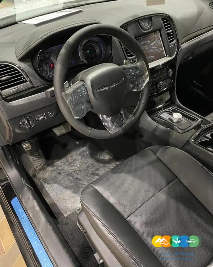 كرايزلر 300Sموديل 2022 فل كامل.سعودى