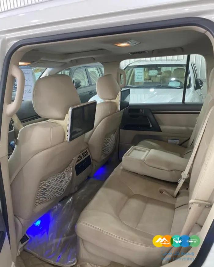 جي اكس ار 2019 بريمي مالك اول ((غير متوفر ))