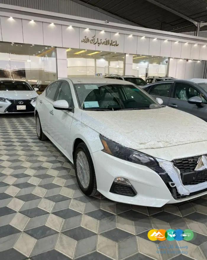 نيسان التيما 2.5 ستاندر S 20