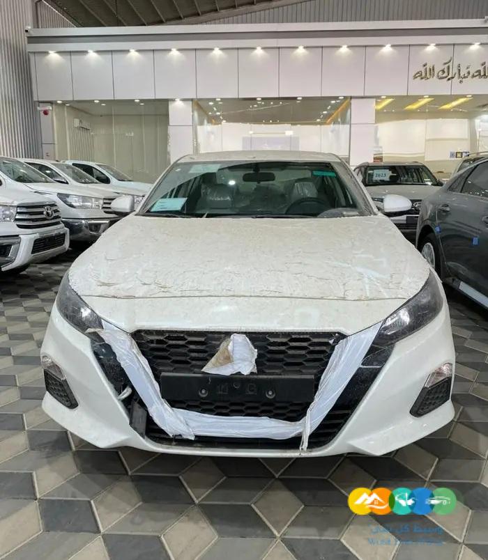 نيسان التيما 2.5 ستاندر S 20