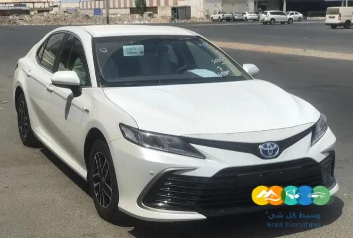 كامري LE هايبرد مطور 2023 اصفار