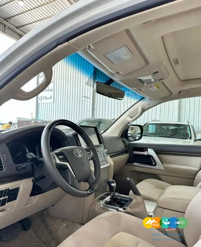 لاندكروزر-في اكس ار-2021-فل كامل / تم البيع