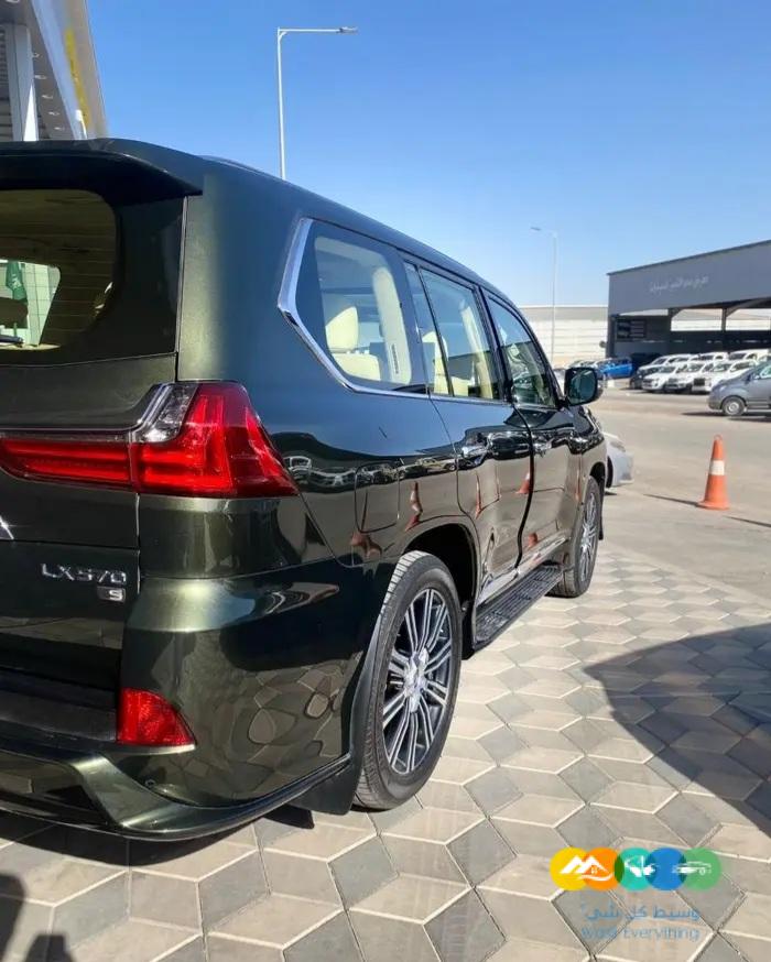 لكزس 2021 فل كامل سبورت مالك واحد