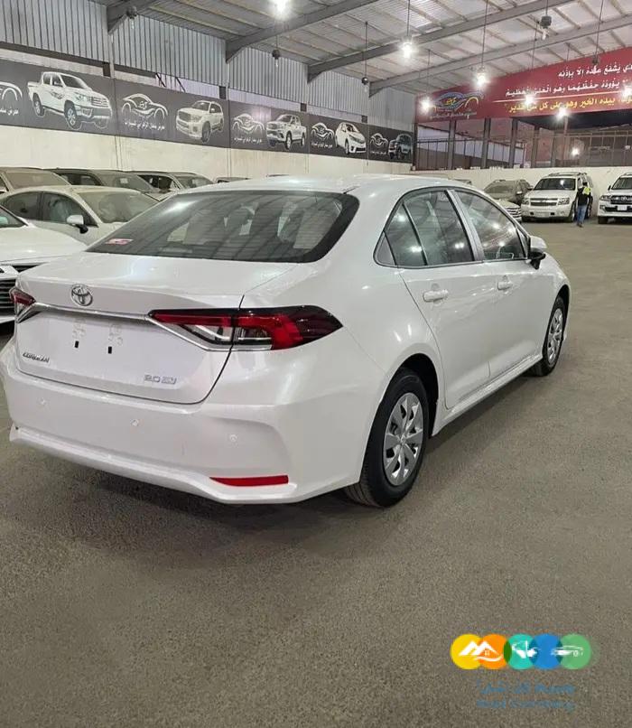 كورولا ستاندر 2.0 موديل 2023 اصفار