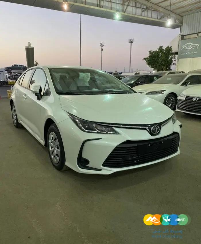 كورولا ستاندر 2.0 موديل 2023 اصفار