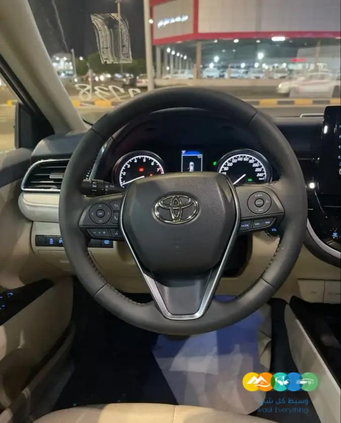 تويوتا كامري جي ال اي 2023
