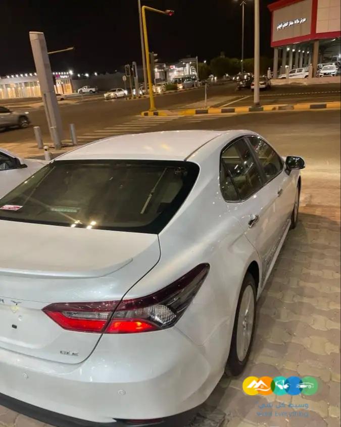 تويوتا كامري جي ال اي 2023