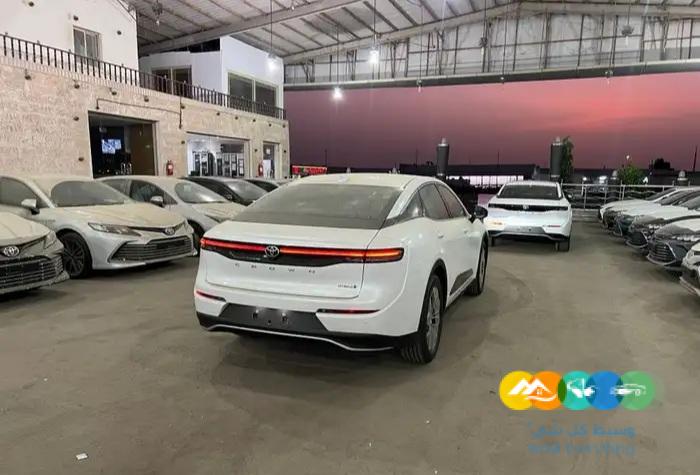 تويوتا كراون بريميوم 2023