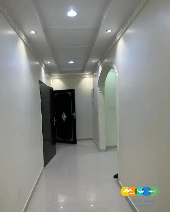 شقة نظيفه 4 غرف وملحقاتها حي طويق /تم تاجير