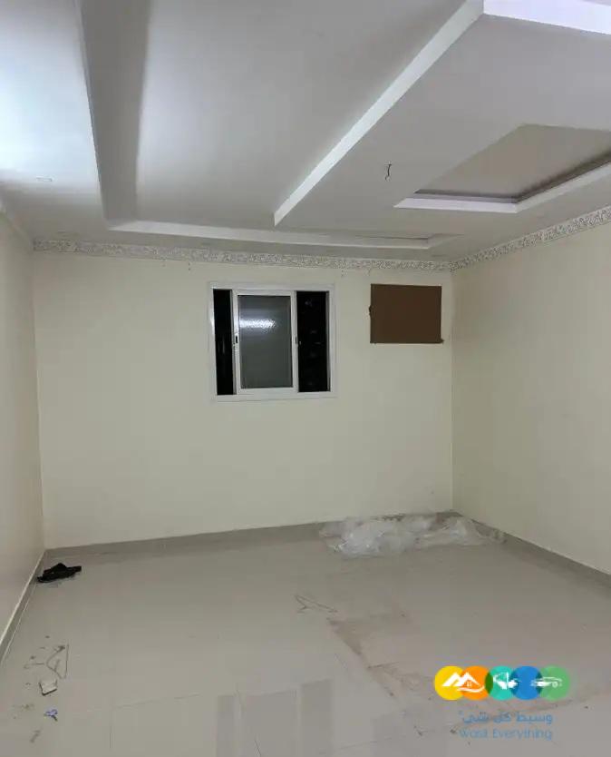 شقة نظيفه 4 غرف وملحقاتها حي طويق /تم تاجير