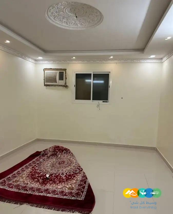 شقة نظيفه 4 غرف وملحقاتها حي طويق /تم تاجير