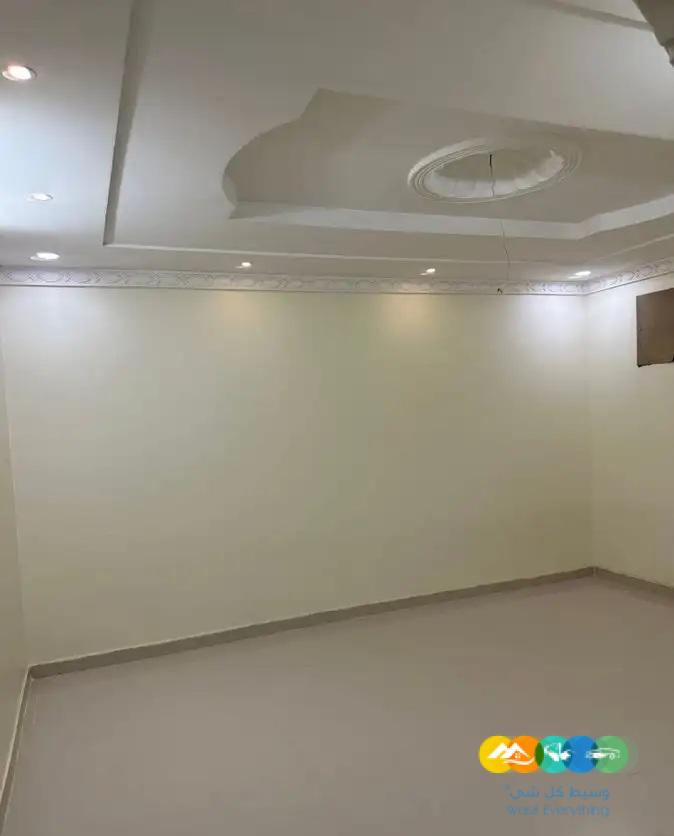 شقة نظيفه 4 غرف وملحقاتها حي طويق /تم تاجير