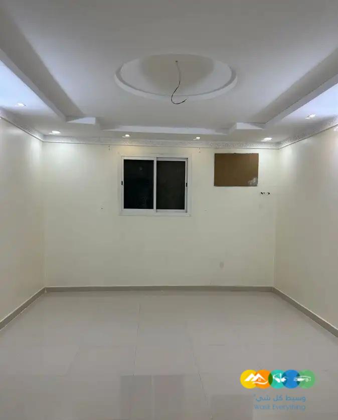 شقة نظيفه 4 غرف وملحقاتها حي طويق /تم تاجير