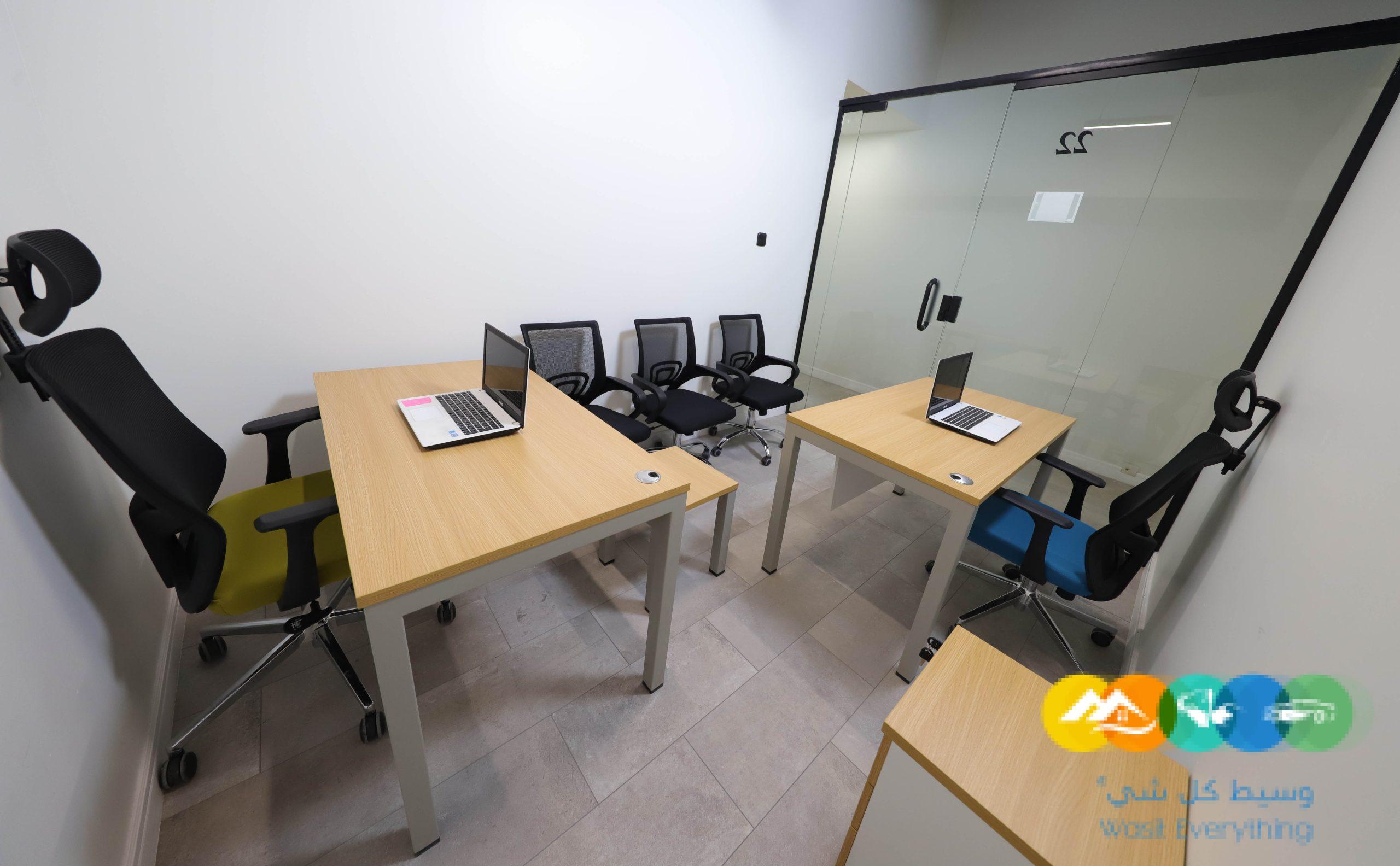 مكاتب مؤثثة للإيجار