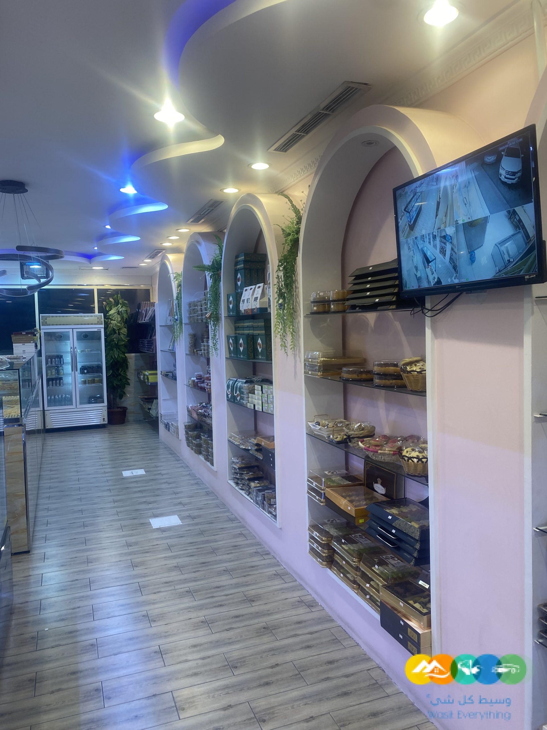 محل ومعمل حلويات بمكه حي الزاهر للتقبيل