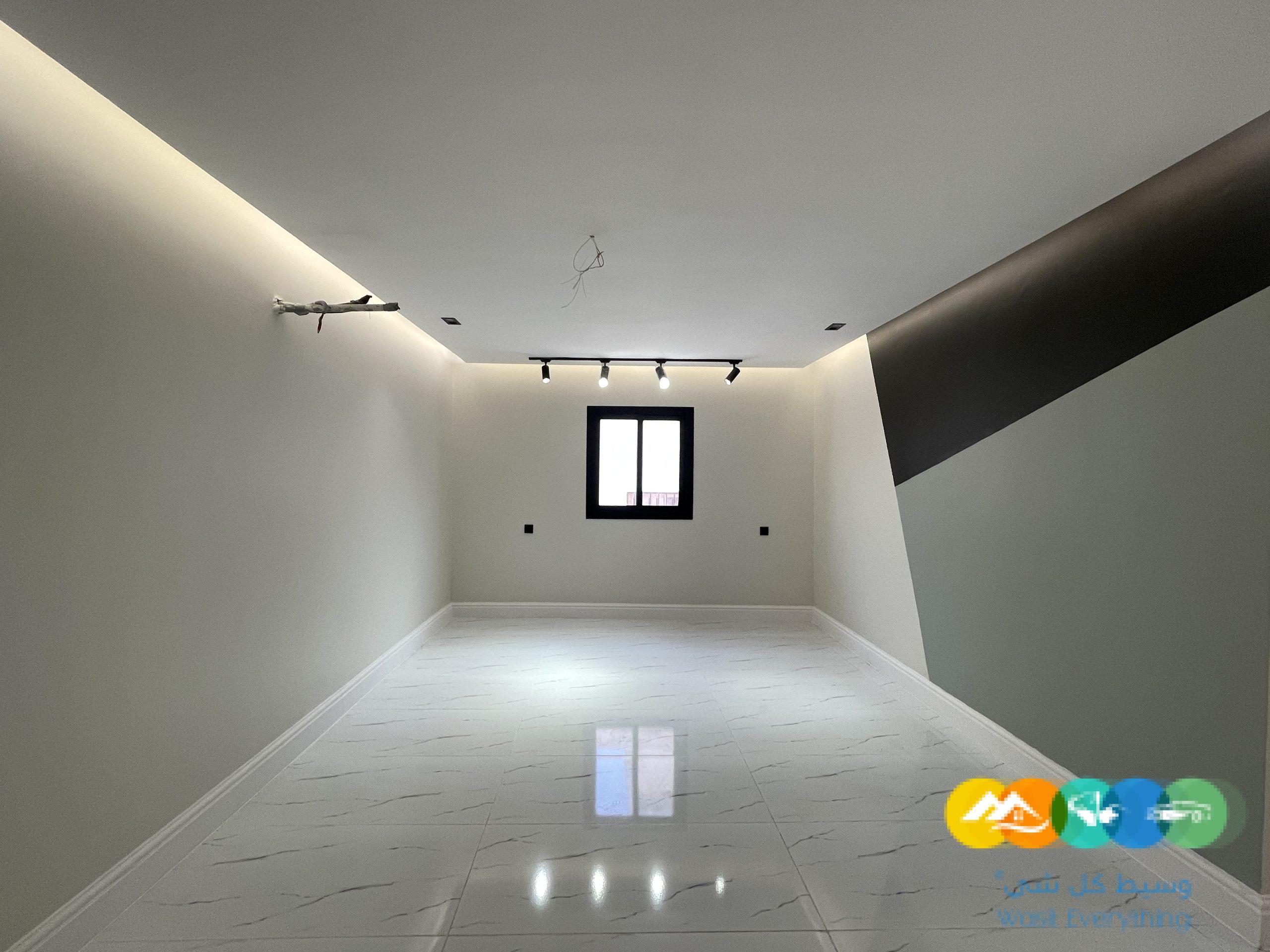 شقه للتمليك جديده وفاخره في حي السلامه